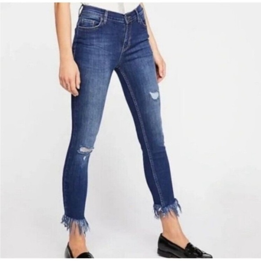 Free People Great Heights Frayed Distressed Skinny Jeans, Size 27 NWOT